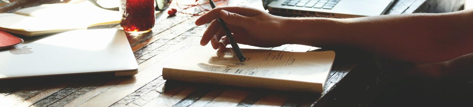 startup-gdf21fb2a5_1920_Bild von StartupStockPhotos
